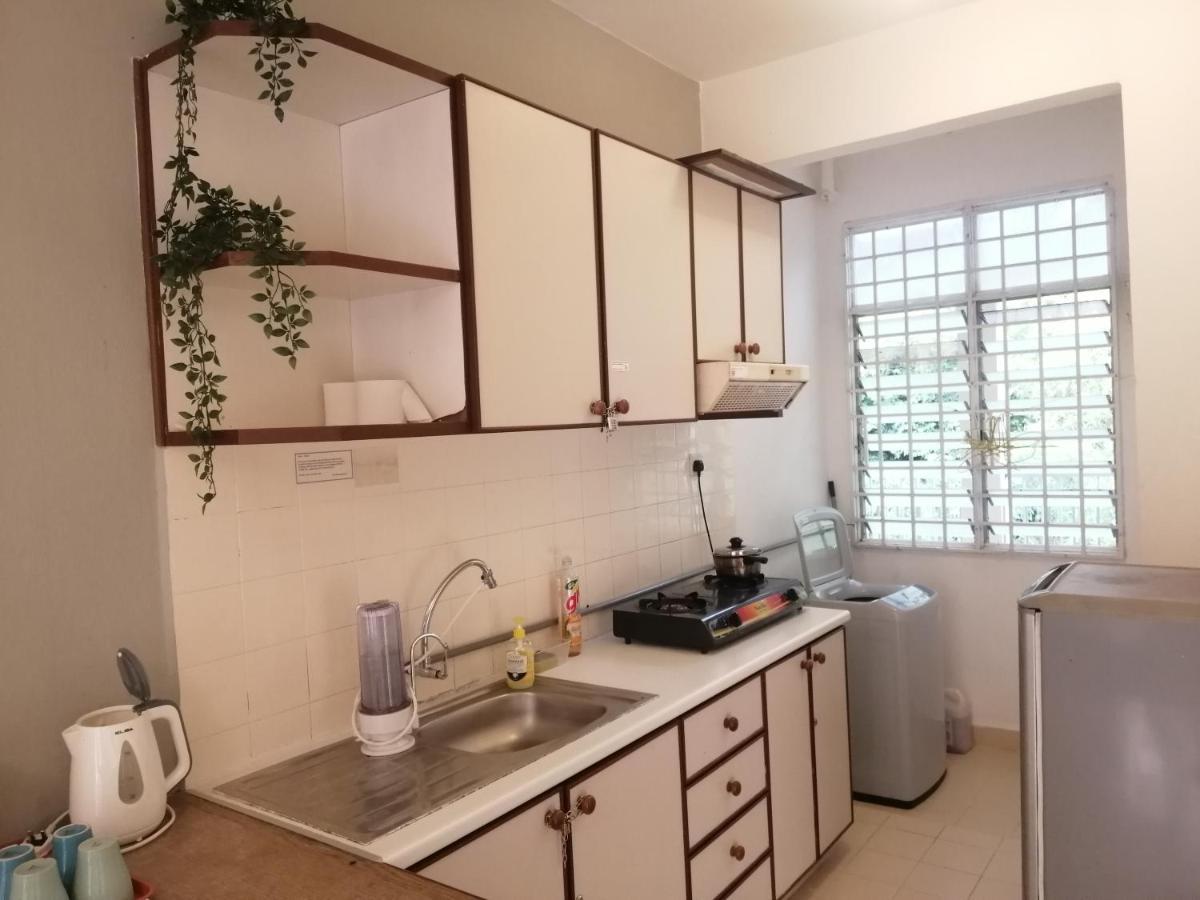 My Cozy Nest - Near Beach บาตูเฟอริงกี ภายนอก รูปภาพ