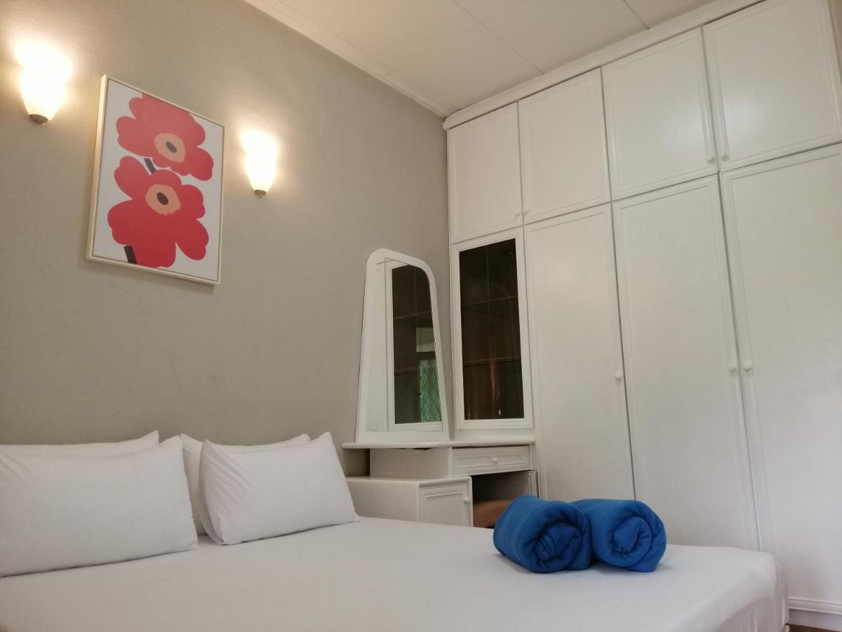 My Cozy Nest - Near Beach บาตูเฟอริงกี ภายนอก รูปภาพ