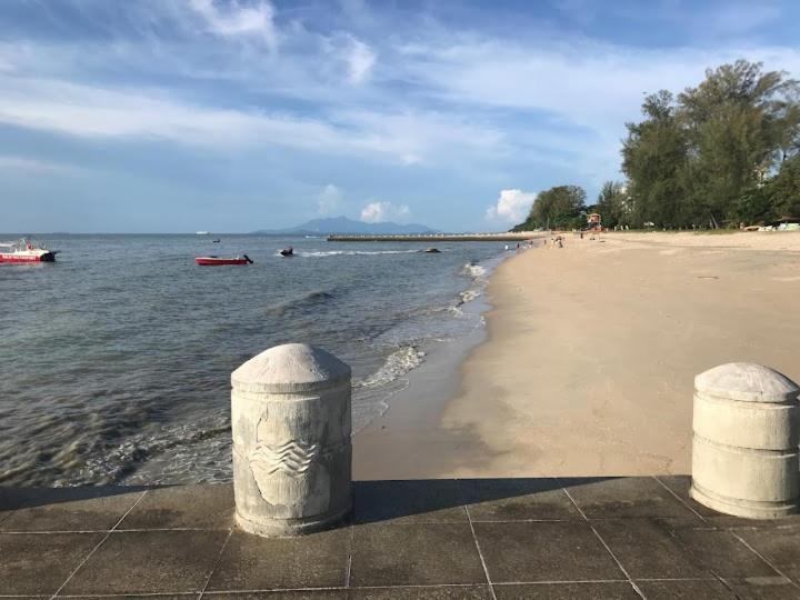 My Cozy Nest - Near Beach บาตูเฟอริงกี ภายนอก รูปภาพ