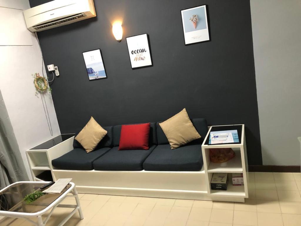 My Cozy Nest - Near Beach บาตูเฟอริงกี ภายนอก รูปภาพ